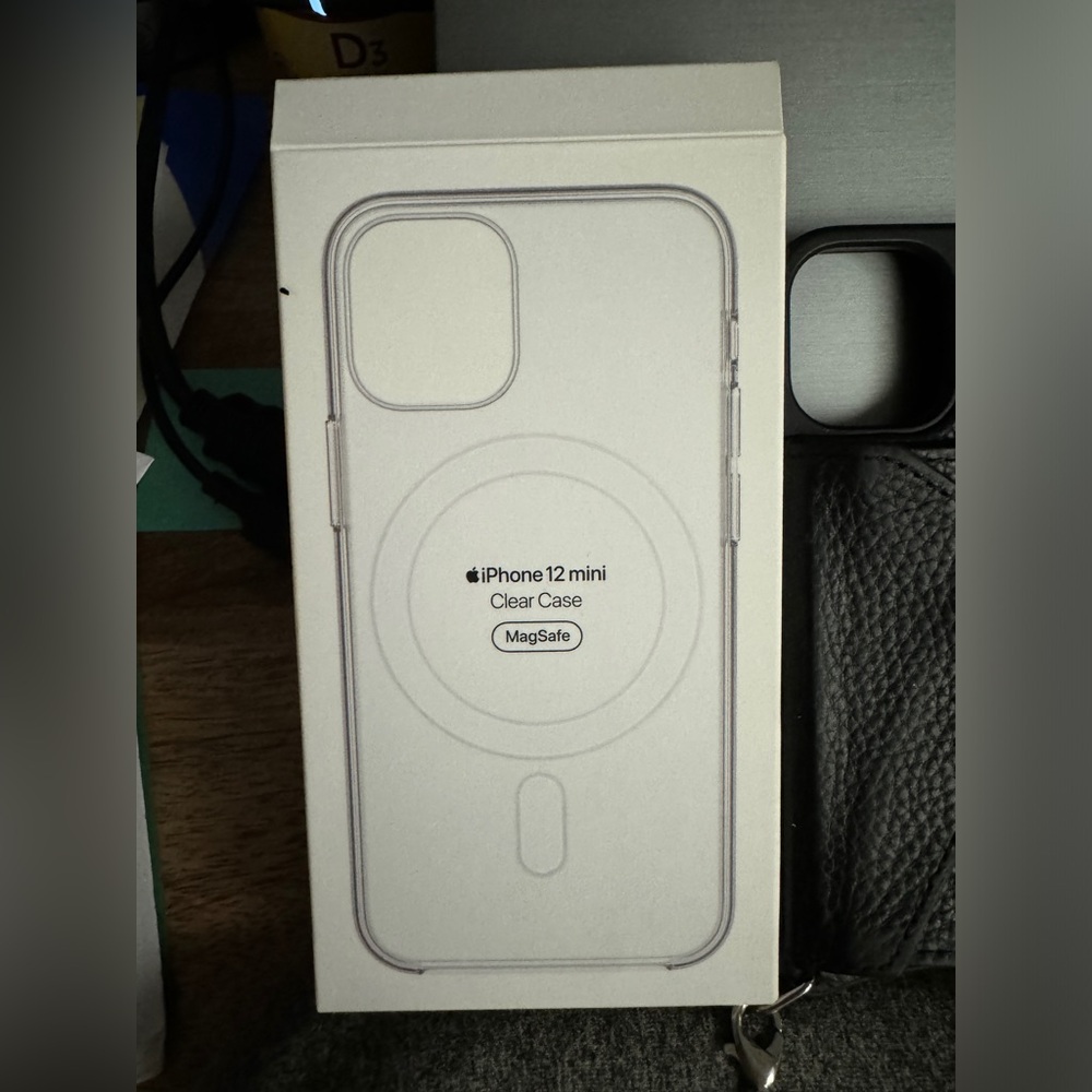 iPhone 12 mini cases - Picture 3 of 3